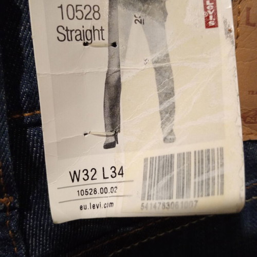 Levi's 10528 Straight Jeans New, W32/L34, Dark Blue