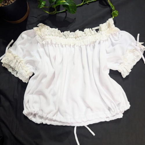 Romantic cream blouse with lace, one size