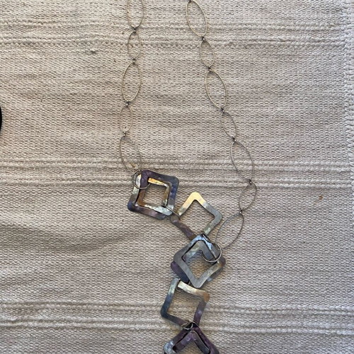 Necklace with metal shapes like new