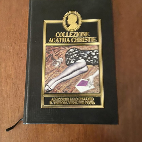 Agatha Christie Assassinio allo Specchio and Il Terrore Viene per Posta book like new, Italian