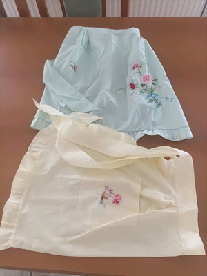Kitchen aprons new with embroidery, set of 2 pieces