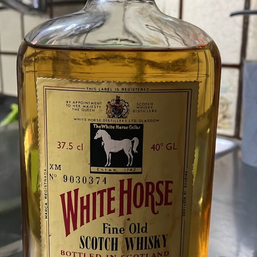 White Horse whiskey new, vintage 375ml bottle 70s80s