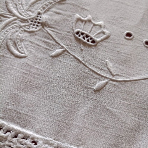 White handmade curtain with wide lace and appliqué embroidery new
