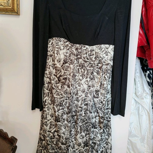 Burani collezioni dress used, black with black and white pattern, size small-medium