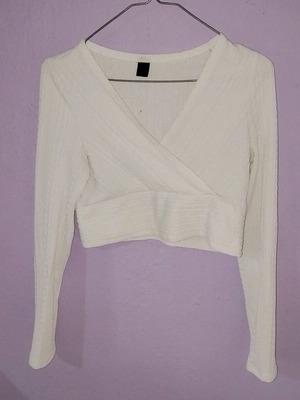 Croptop white crossover used, size M