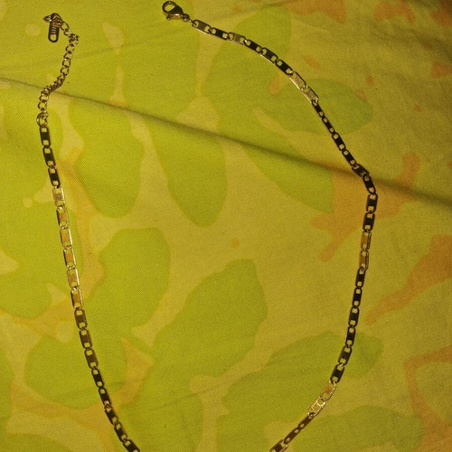Set of 8 jewelry pieces