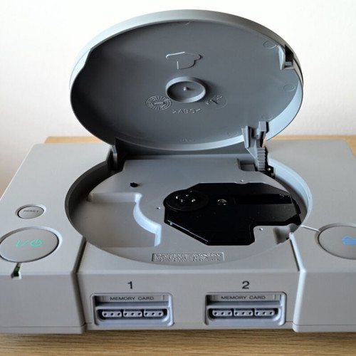 Sony PlayStation 1 SCPH-7002 Fat console used with 2 controllers and memory card