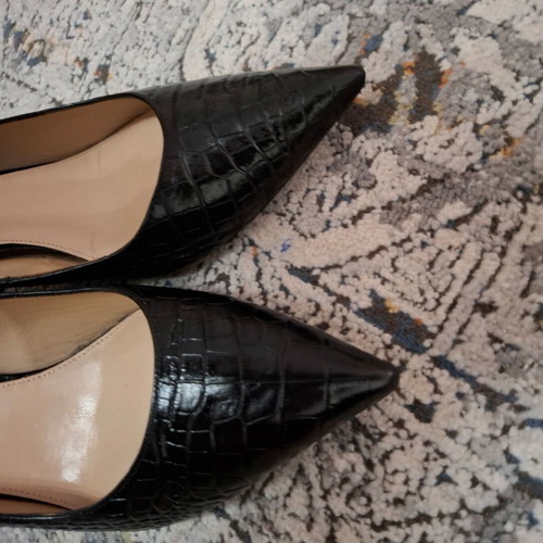 Massimo Dutti leather pumps like new, size 37, black