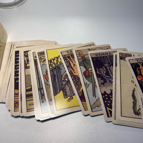 Classic tarot cards with guidebook new