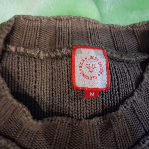 Men's woolen sweater brown like new