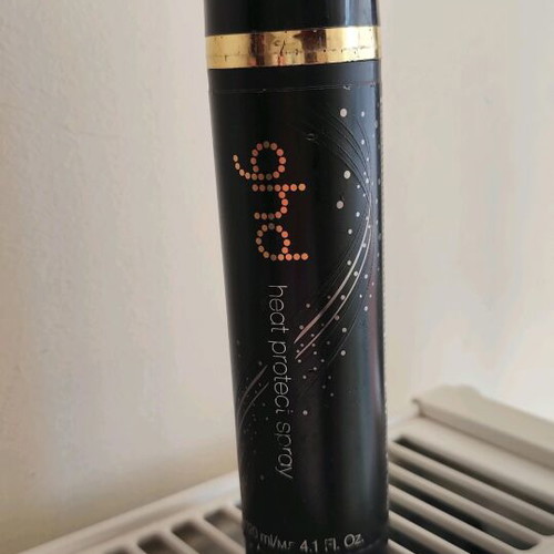 Heat protect spray for hair dryer used