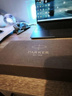 Parker authentic box like new
