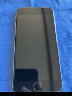 Apple iPhone 6S 16GB smartphone
