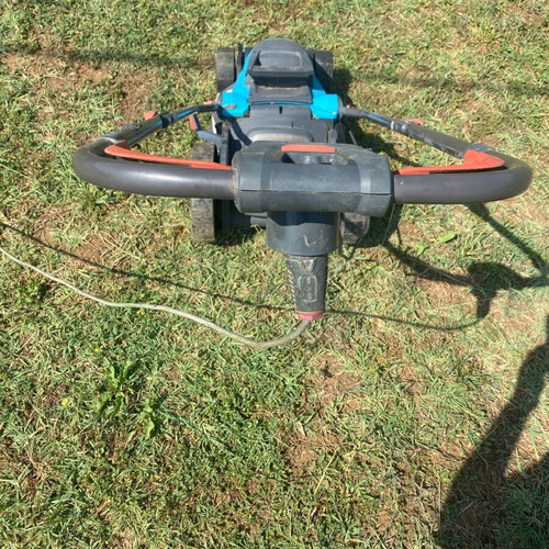 Electric lawn mower like new, easy to use