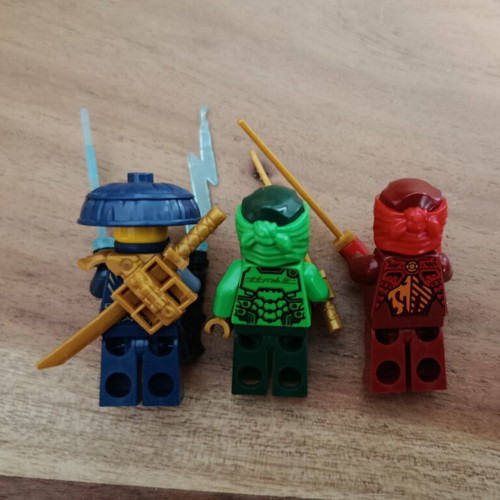 LEGO Ninjago φιγούρες Jay, Lloyd, Kai με όπλα σετ