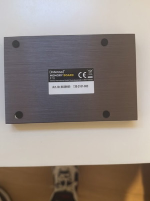 Intenso memory board 1TB like new, USB 3