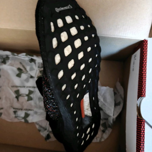 Adidas athletic shoes used size 42 black without laces