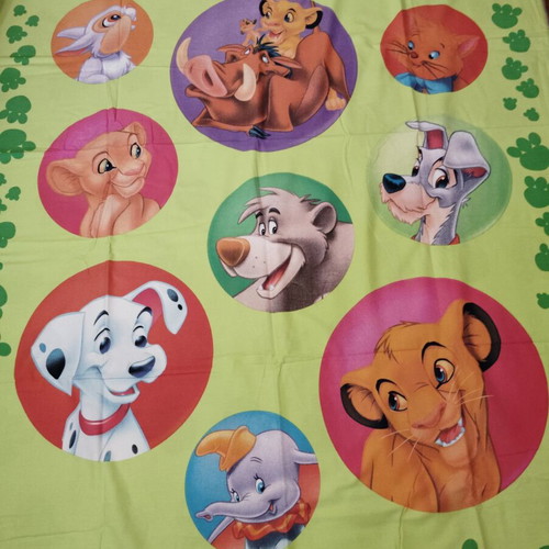 Children's bedding set with animals, like new