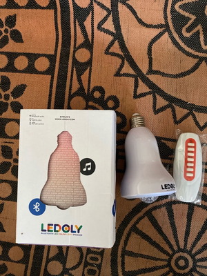 LEDOLY Έξυπνη λάμπα LED με ηχείο Bluetooth και τηλεχειριστήριο καινούργιο