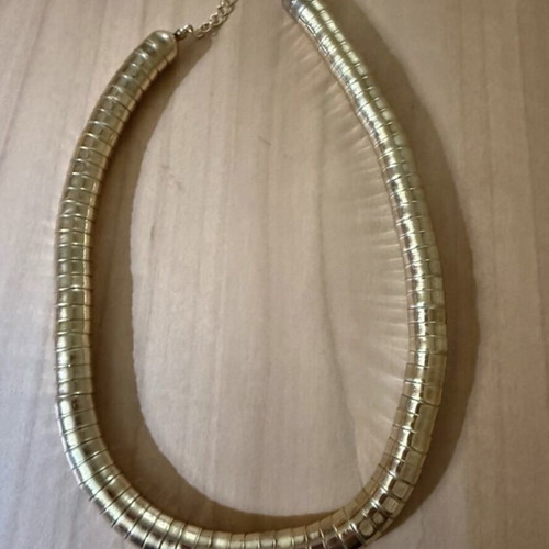 H&M Gold Large Necklace Like New