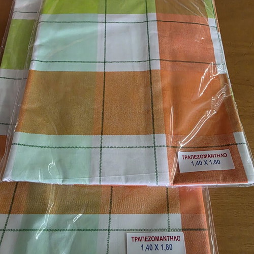 Tablecloth new, checkered pattern