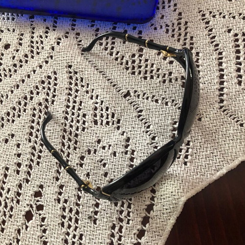 Gucci bamboo sunglasses like new, blue