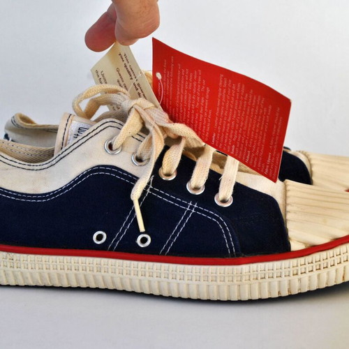 Benetton vintage blue canvas sneakers size 40