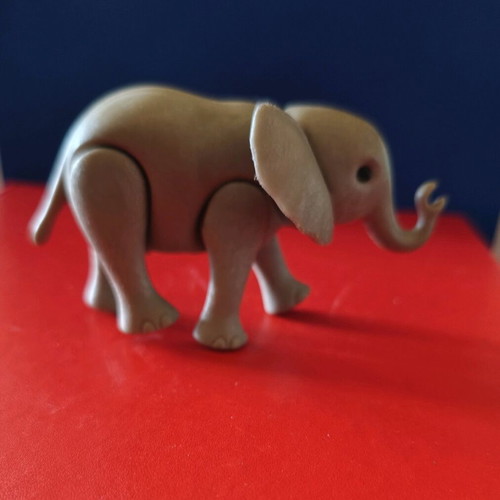 Playmobil elephant figure like new (V2)