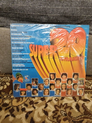 Vinyl record used, German hits of the era