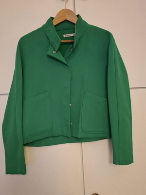 Stradivarius green jacket like new, size L