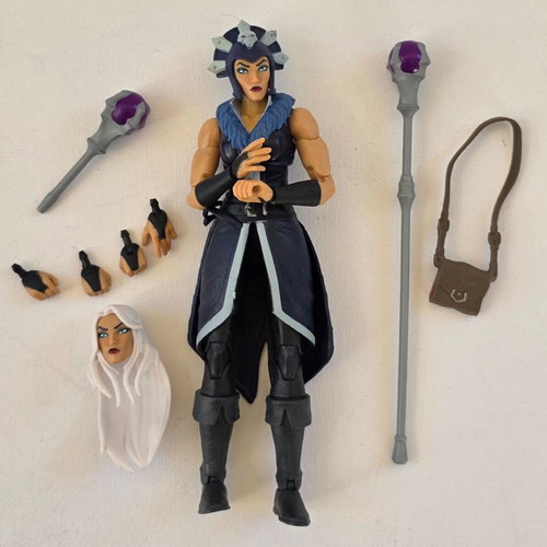 Masters of the Universe Masterverse Revelation Evil-Lyn action figure