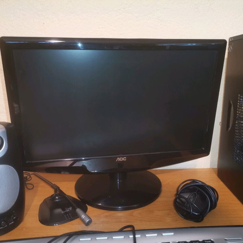 Desktop computer used, full set with monitor and peripherals