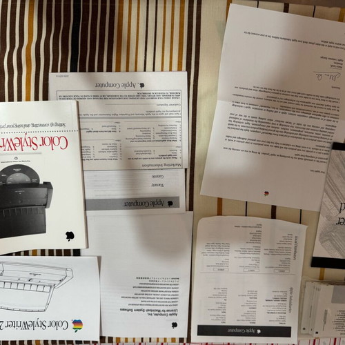 Apple Color StyleWriter 2200 printer like new, vintage
