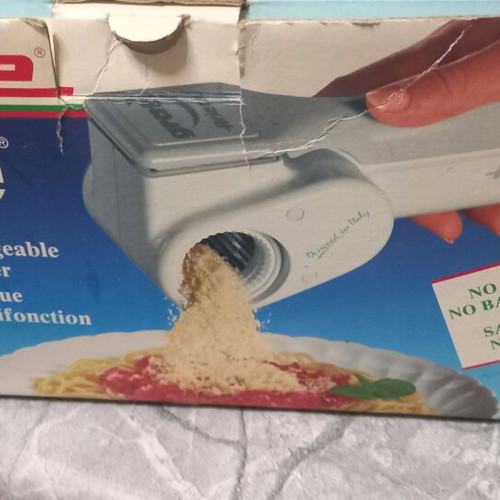 Cheese cutter new in box