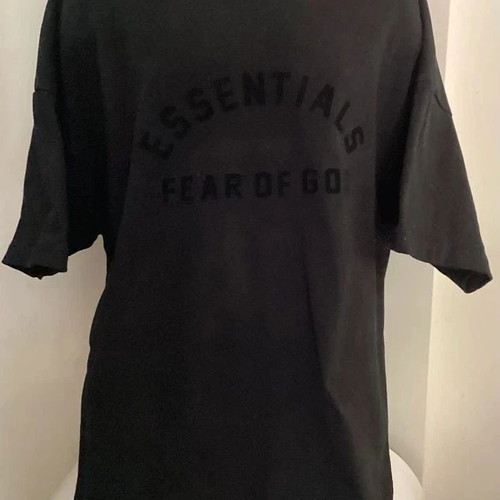 Fear of God Essentials T-shirt black size L like new