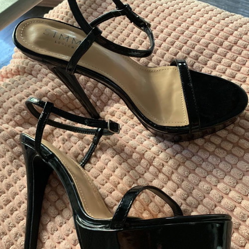 Black sandals like new, size 38