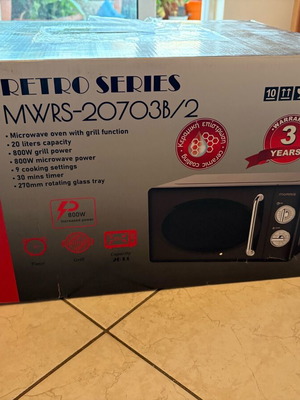 Morris Retro microwave oven with grill 20lt new, black