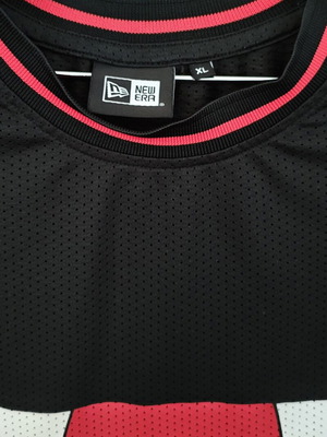 New Era Chicago Bulls shirt size XL