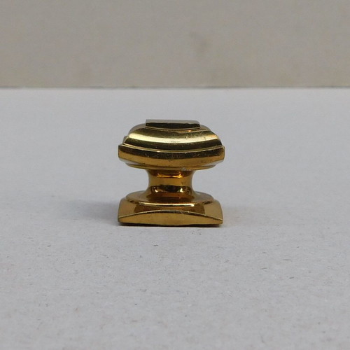 Bronze knobs 3x3 cm, height 2.7 cm