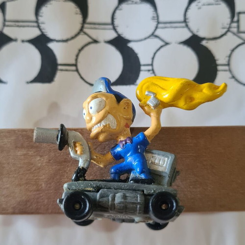 Sketistes Gas Attack figure used, Skateboard Mania 1991