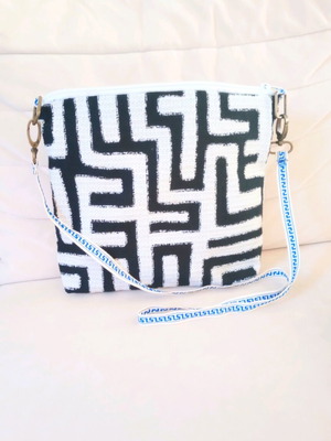 Meander shoulder bag new, handmade with zipper