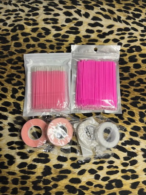 Eyelash accessories like new