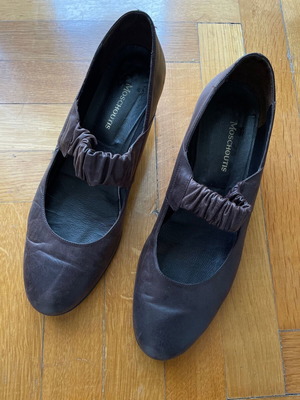 Moschoutis brown leather shoes with low heel like new, size 39