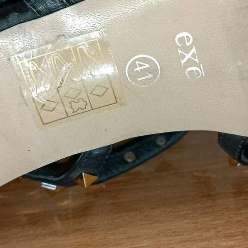 Exe women's black sandals used, size 41