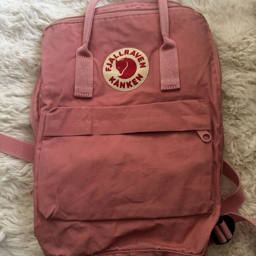 Fjällräven Kånken Classic backpack used, pink