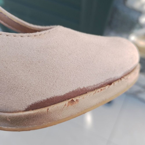 Pumps with strap used, size 38, beige Voi Noi