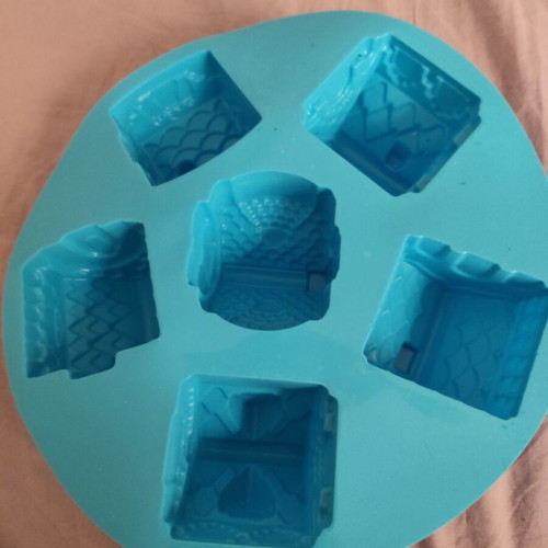 Silicone Mold 3D Christmas Village 6-Position Blue like new
