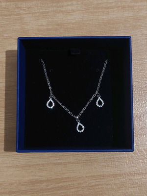 Silver necklace Jools with rhinestones new