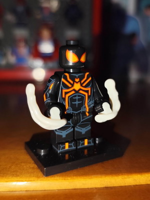 Spider-Man Peter Parker Stealth Suit Big Time minifigure like new