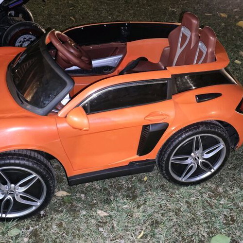 Children's SUV 968 electric car 12 Volt two-seater orange like new